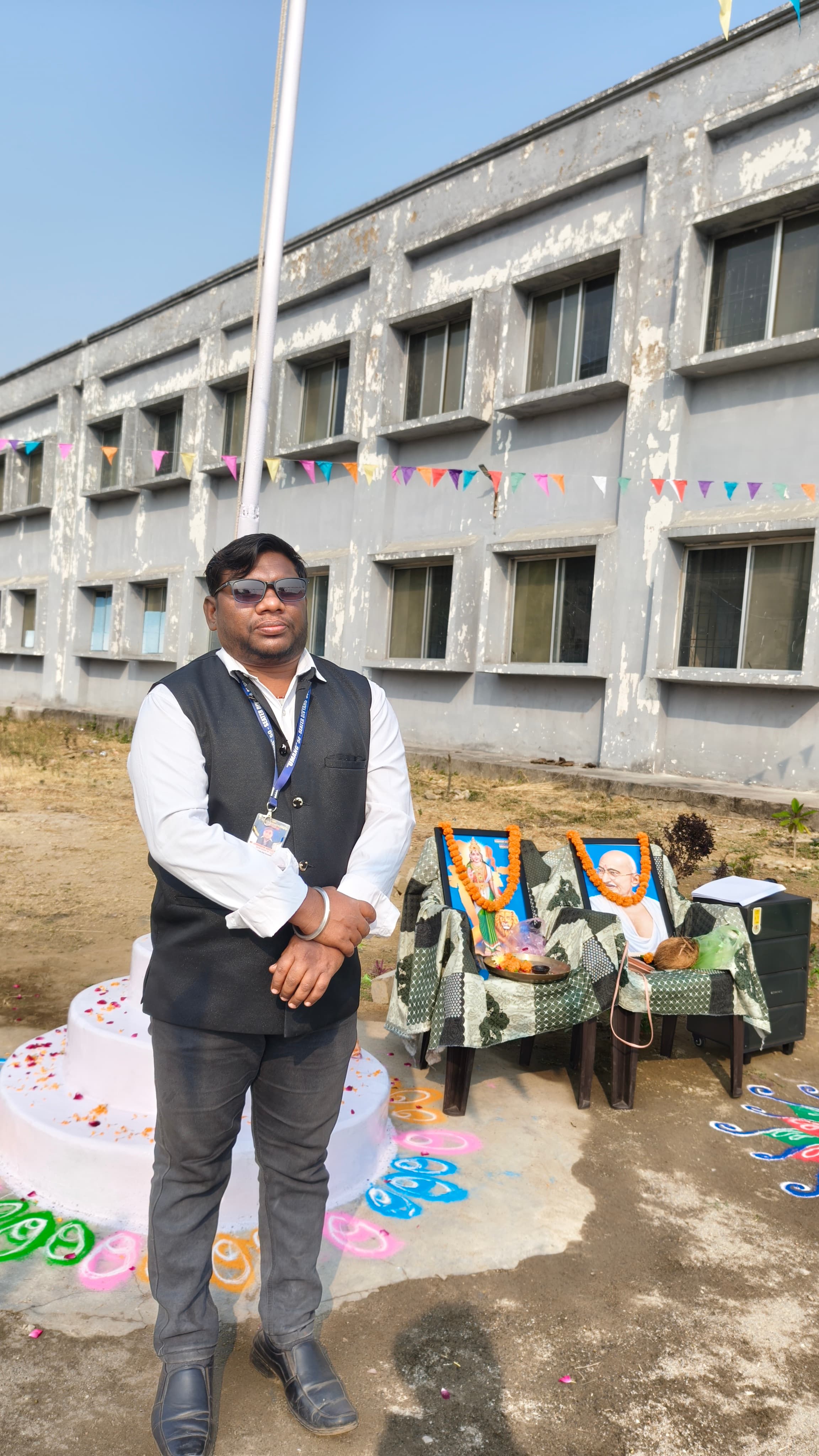 Umang Divyang School team — Lakshmi Narayan Suryavanshi - V.I Teacher